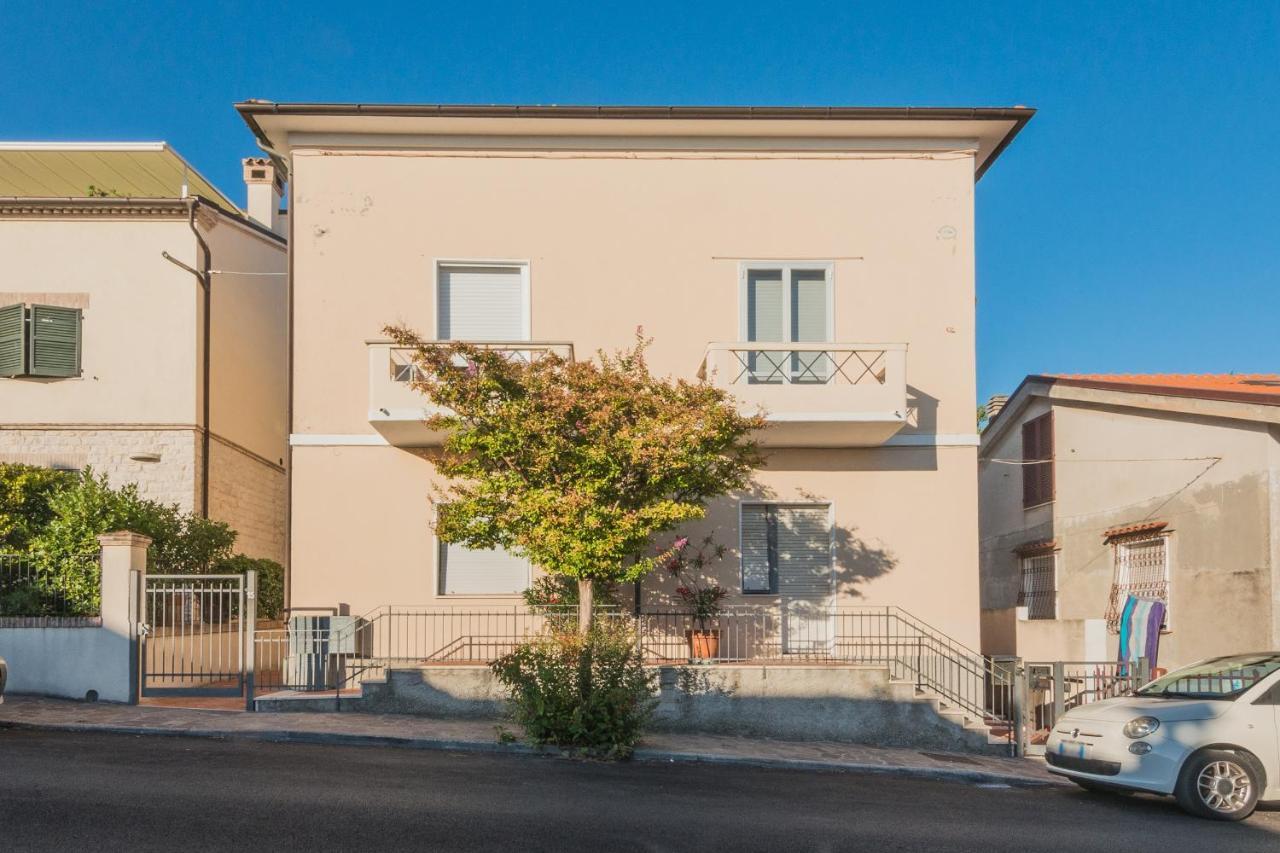 シローロ Mare Di Stelle Bed & Breakfast エクステリア 写真