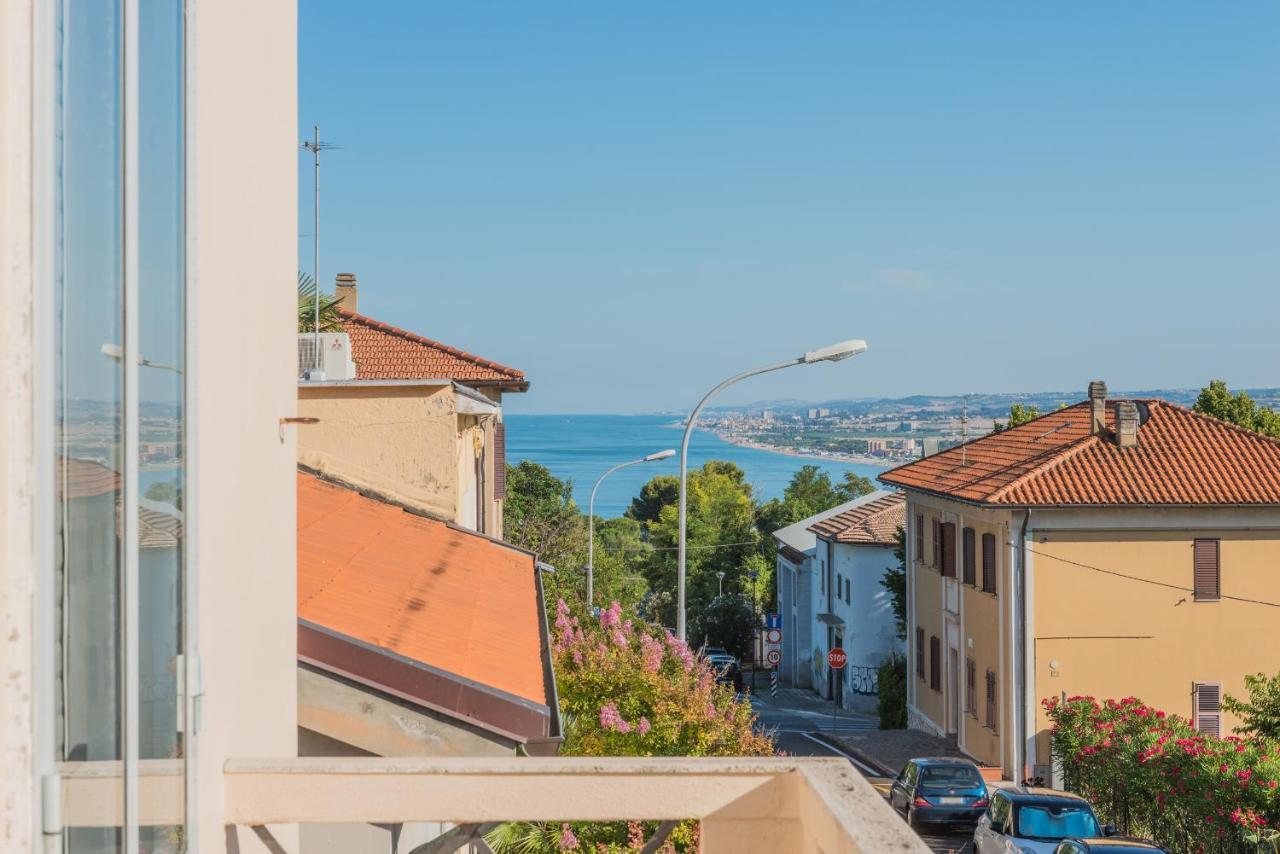 シローロ Mare Di Stelle Bed & Breakfast エクステリア 写真